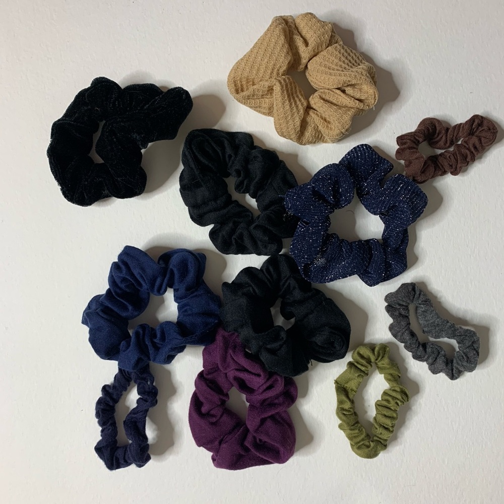 Random Scrunchie Set
